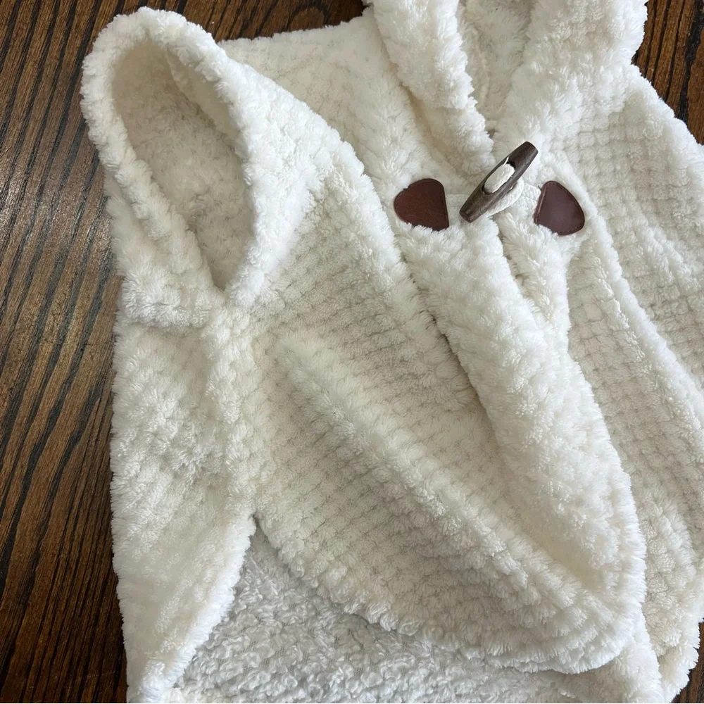 Old Navy Toddler Girls Fuzzy Knit Cape Poncho Sz 12-18 Months Winter Hood White